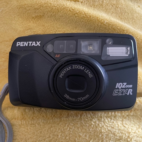 Pentax Other - Pentax IQZoom EZY-R